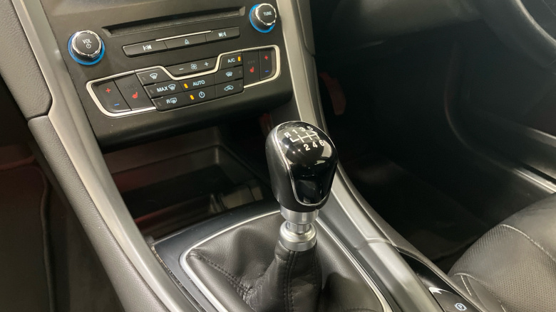 Ford Mondeo 2.0 TDCi Titanium Edition 5dr Diesel Hatchback